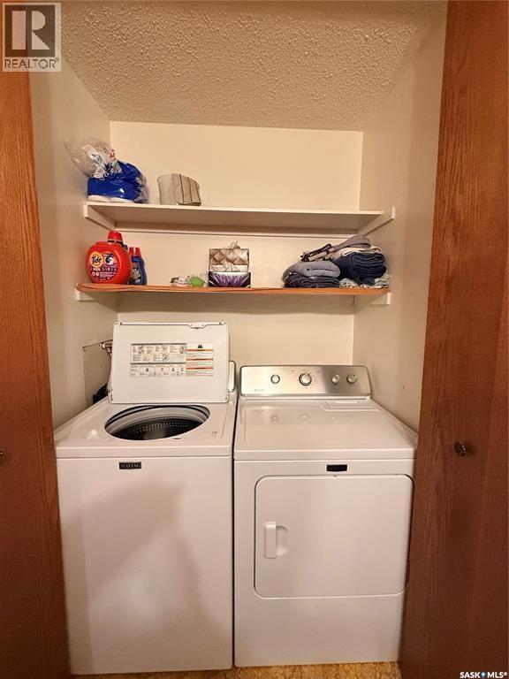 4419 Centre Street, Cadillac, SK - Indoor Photo Showing Laundry Room