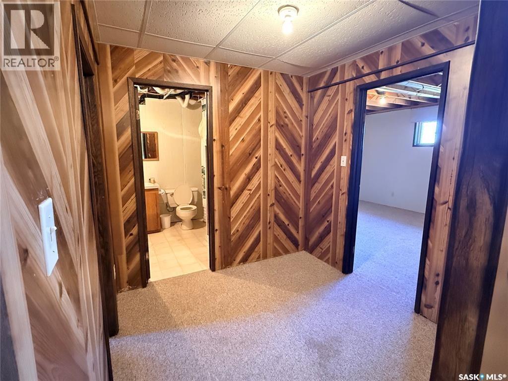 4419 Centre Street, Cadillac, SK - Indoor