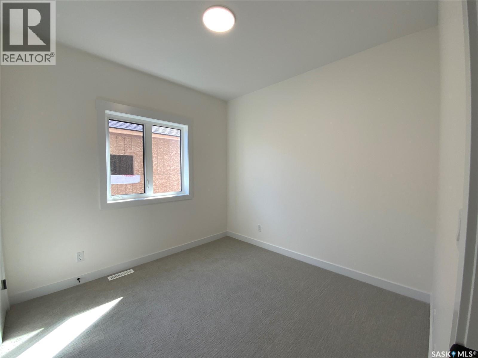 242 Doran Way, Saskatoon, SK - Indoor Photo Showing Other Room