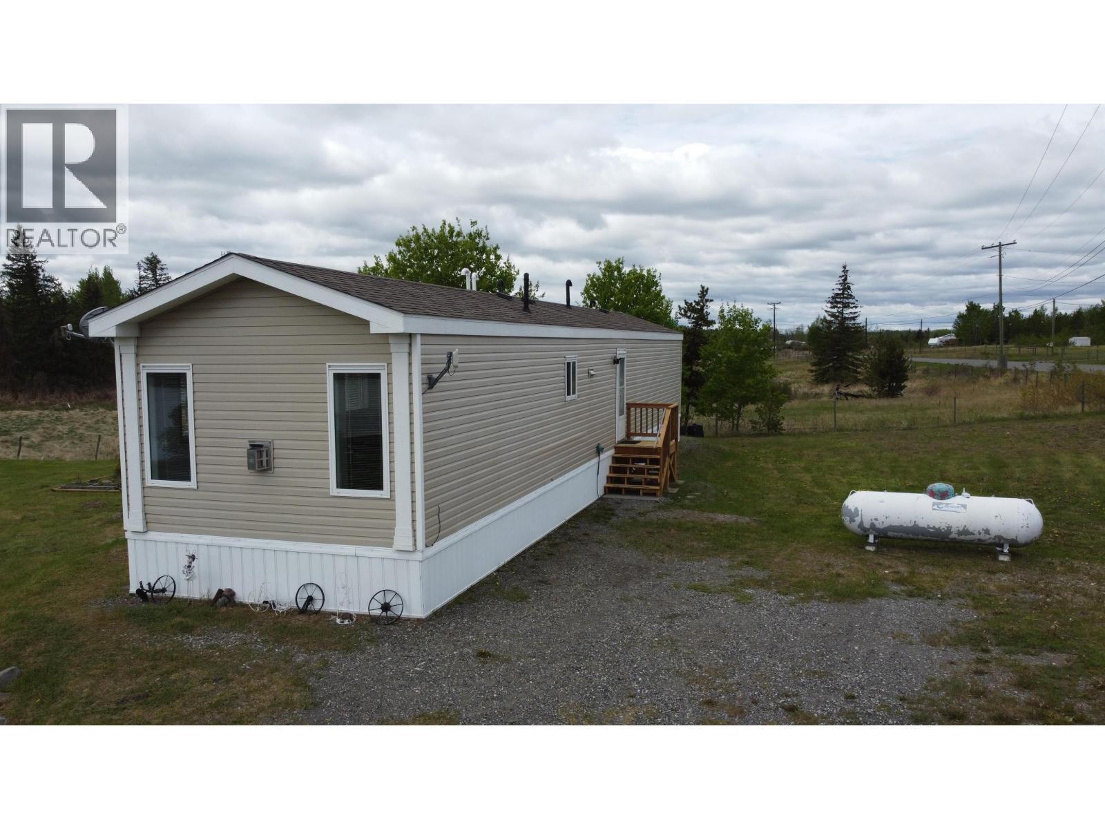 2510 North Bonaparte Road, 70 Mile House, BC - Outdoor