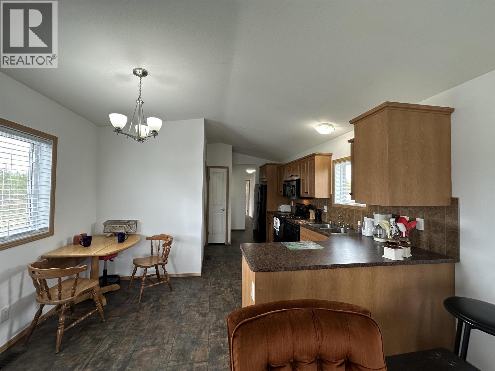 2510 North Bonaparte Road, 70 Mile House, BC - Indoor