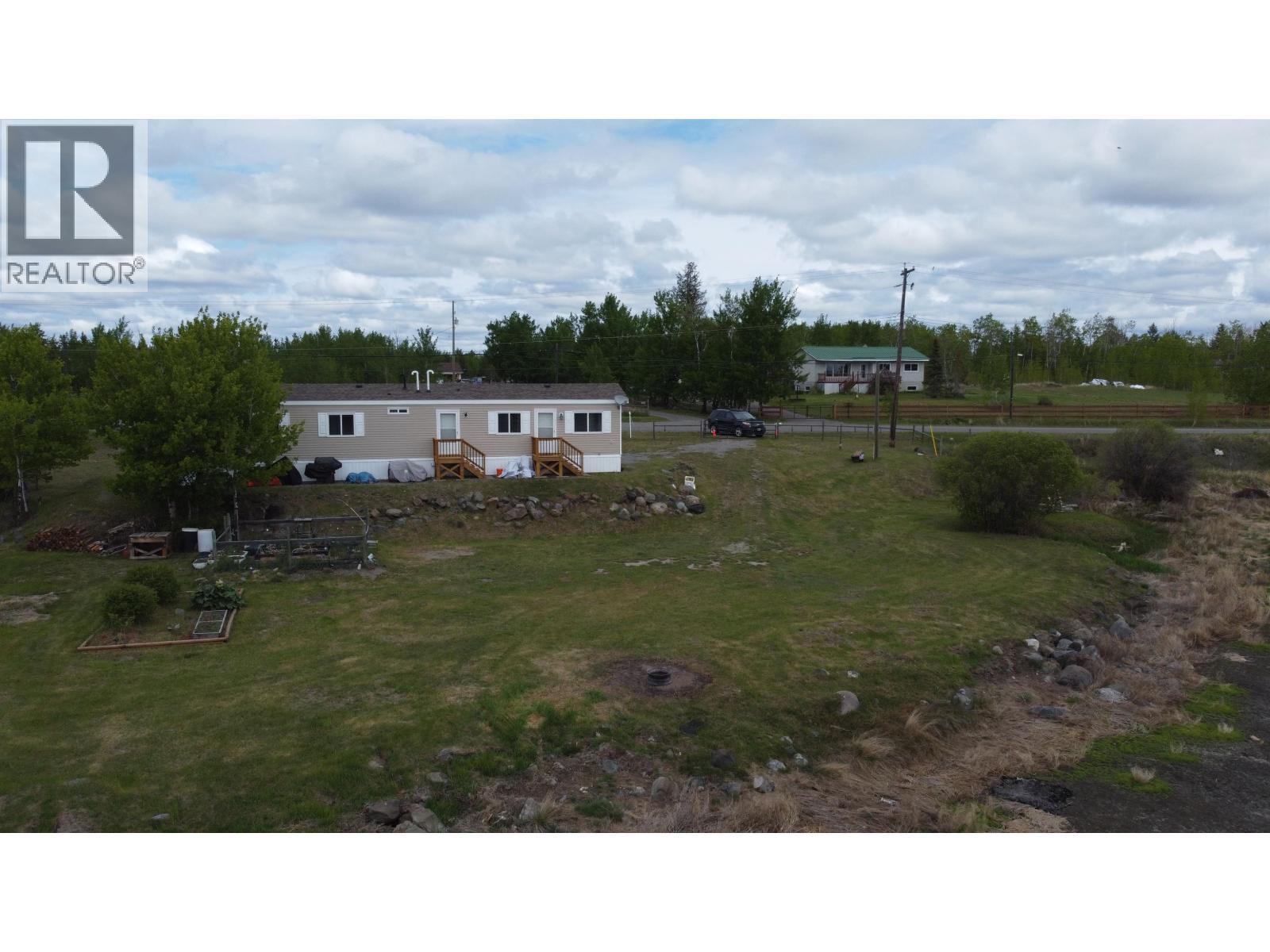 2510 North Bonaparte Road, 70 Mile House, BC - Outdoor