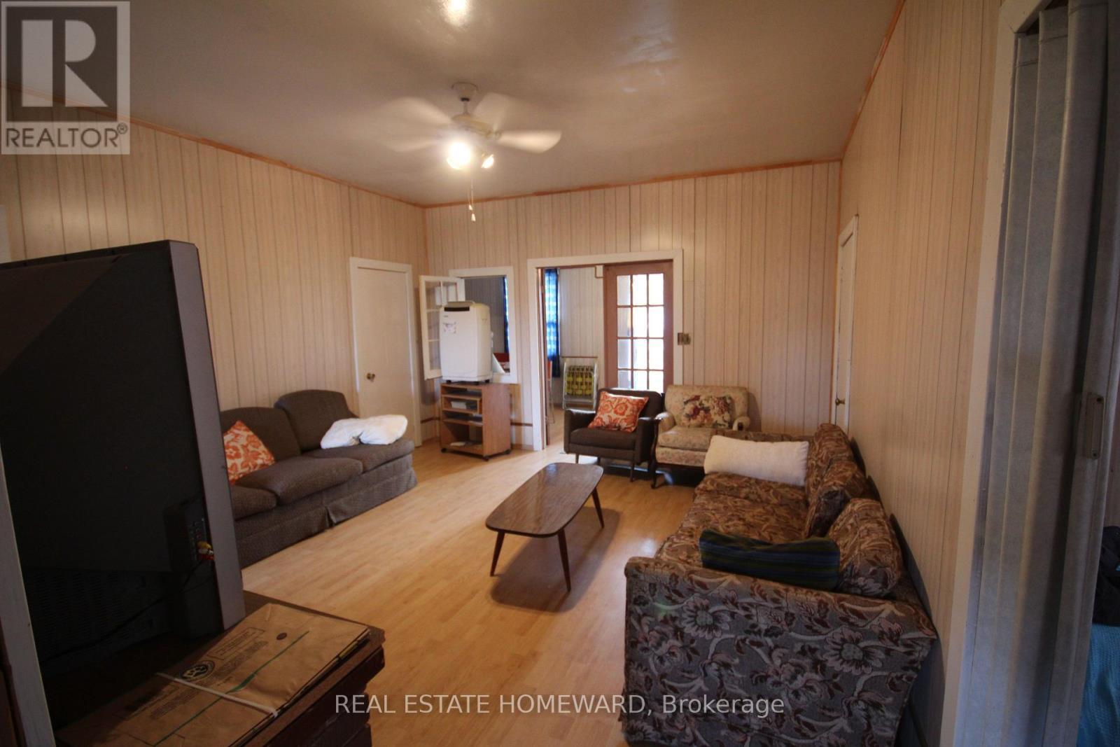 27125 Woodbine Avenue, Georgina, ON - Indoor