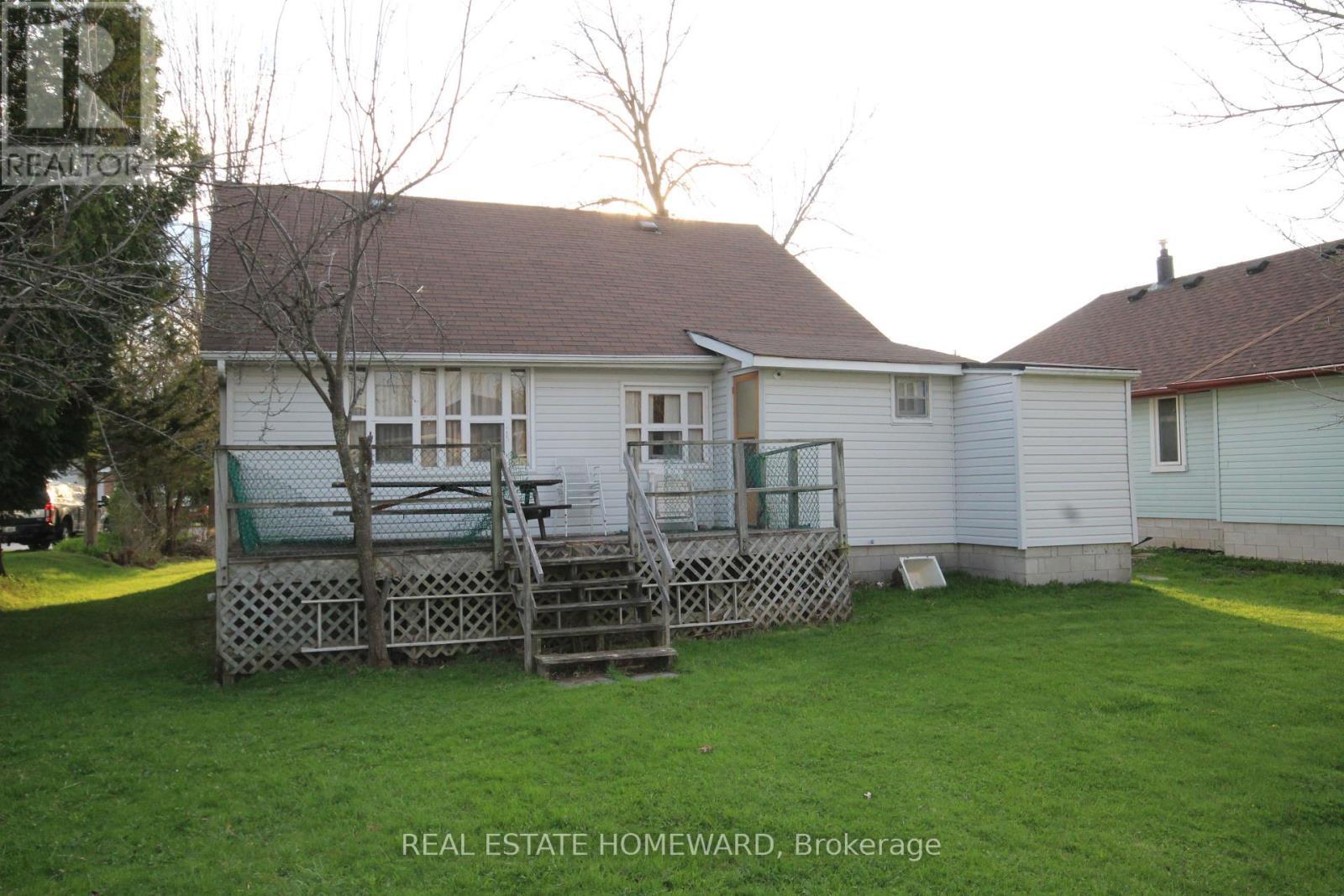 27125 Woodbine Avenue, Georgina, ON - Outdoor With Deck Patio Veranda