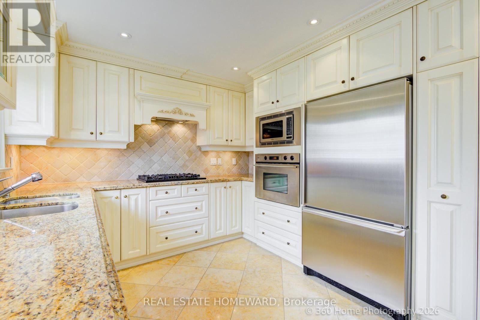 42 Annabelle Drive, Toronto, ON - Indoor Photo Showing Kitchen With Upgraded Kitchen
