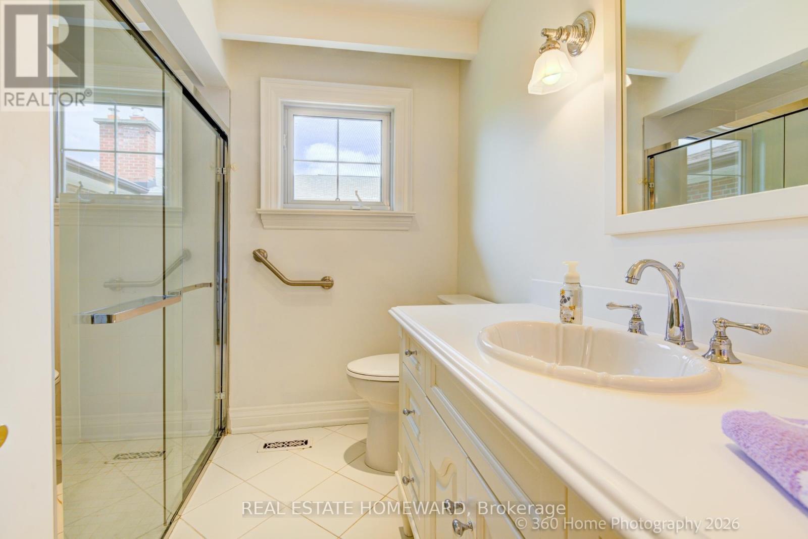 42 Annabelle Drive, Toronto, ON - Indoor Photo Showing Bathroom