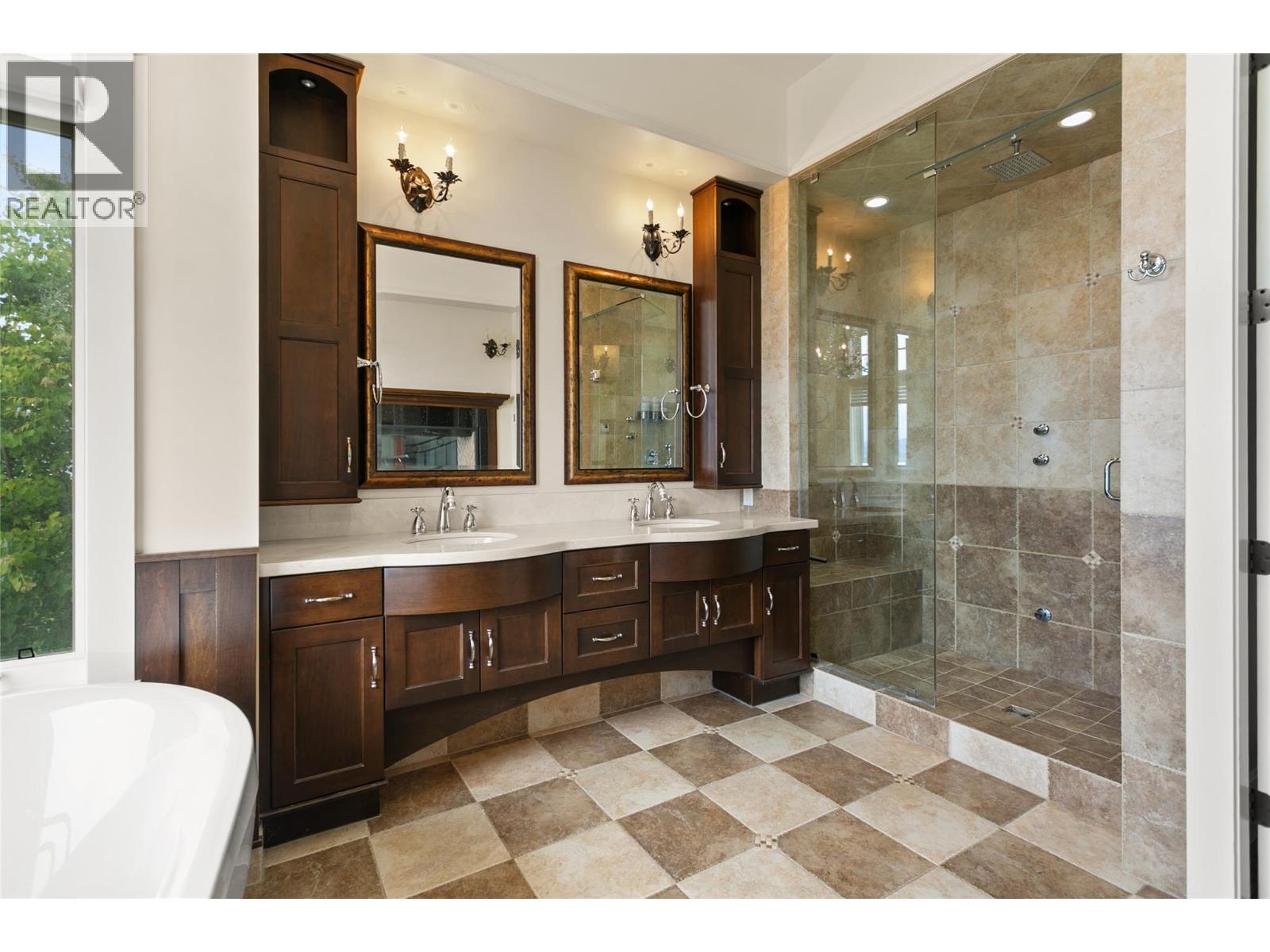 3298 Shiraz Court, West Kelowna, BC
