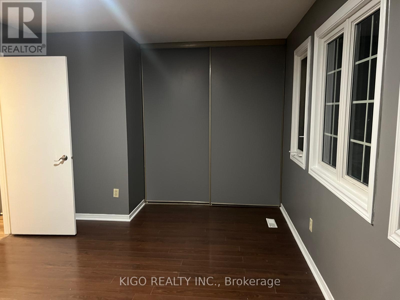 121 - 10 Bassett Boulevard, Whitby, ON - Indoor Photo Showing Other Room