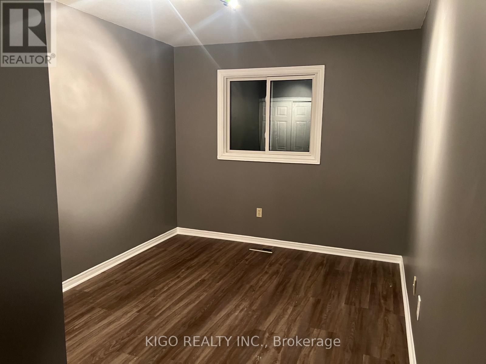 121 - 10 Bassett Boulevard, Whitby, ON - Indoor Photo Showing Other Room