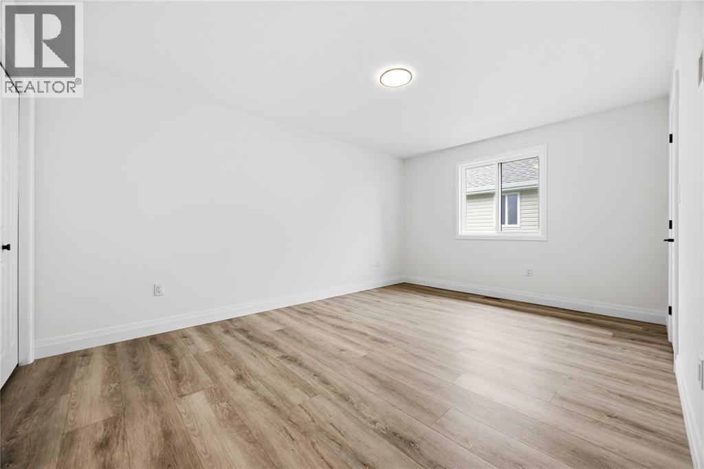 519 Mint Julep Drive, St Clair, ON - Indoor Photo Showing Other Room