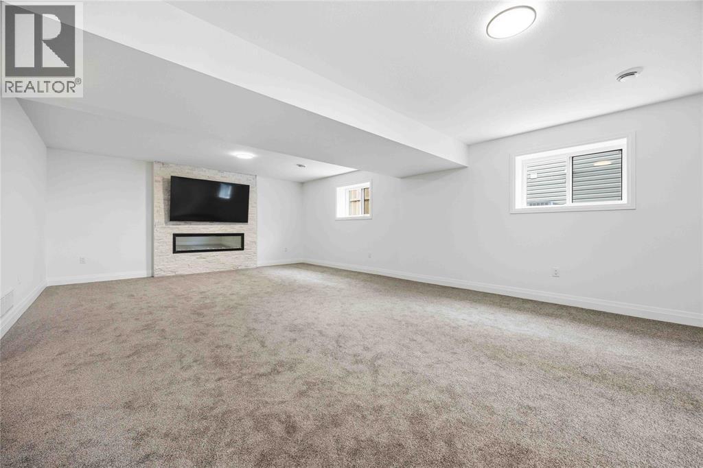 519 Mint Julep Drive, St Clair, ON - Indoor