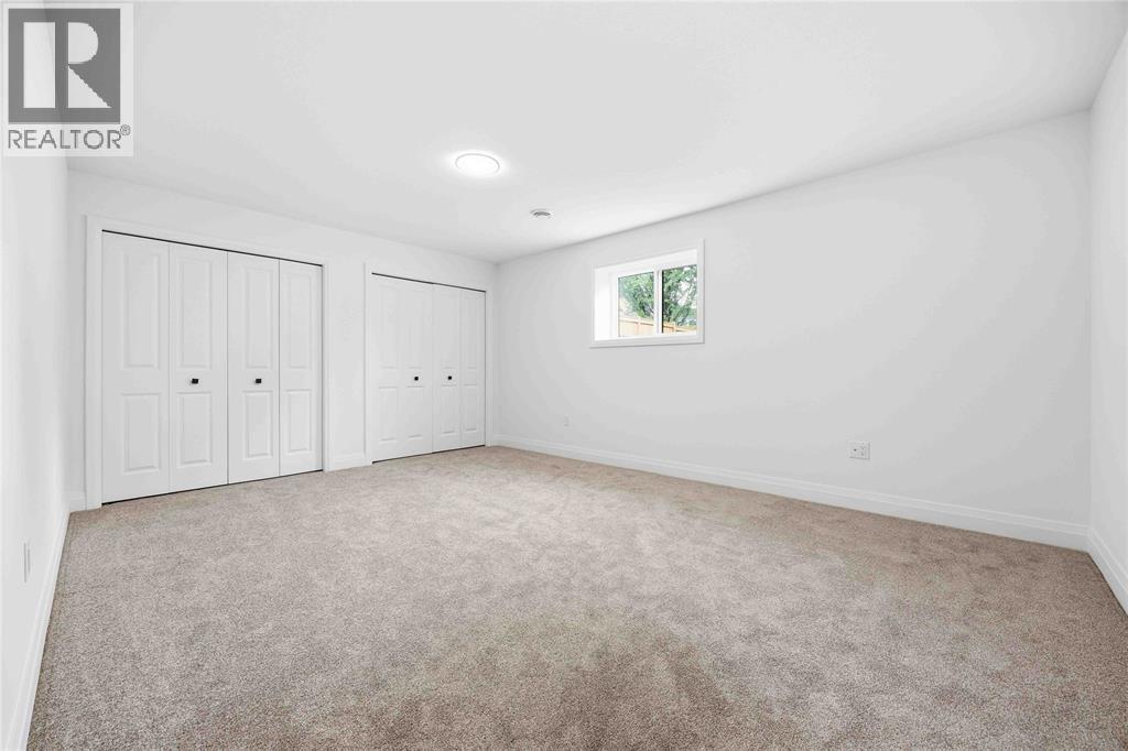 519 Mint Julep Drive, St Clair, ON - Indoor Photo Showing Other Room