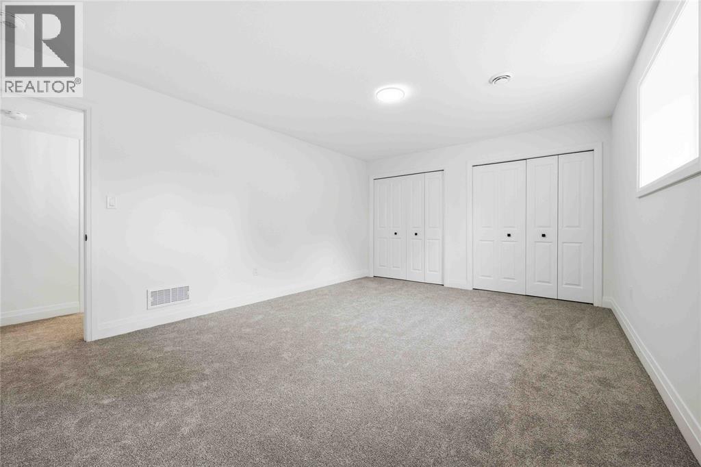 519 Mint Julep Drive, St Clair, ON - Indoor Photo Showing Other Room