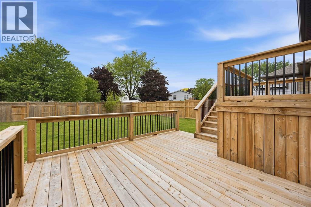 519 Mint Julep Drive, St Clair, ON - Outdoor With Deck Patio Veranda With Exterior