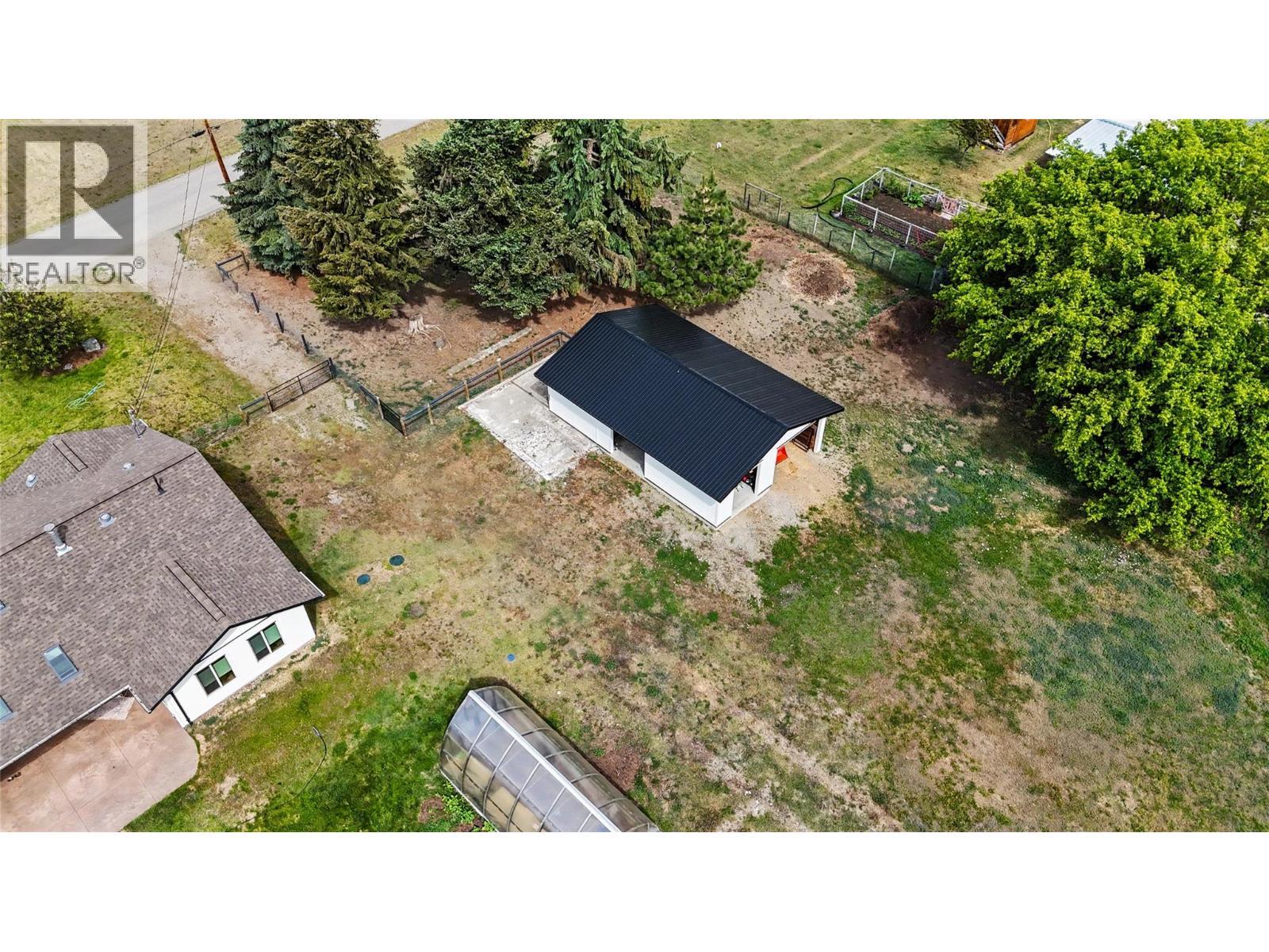 8170 Plotnikoff Road, Grand Forks, BC - Outdoor