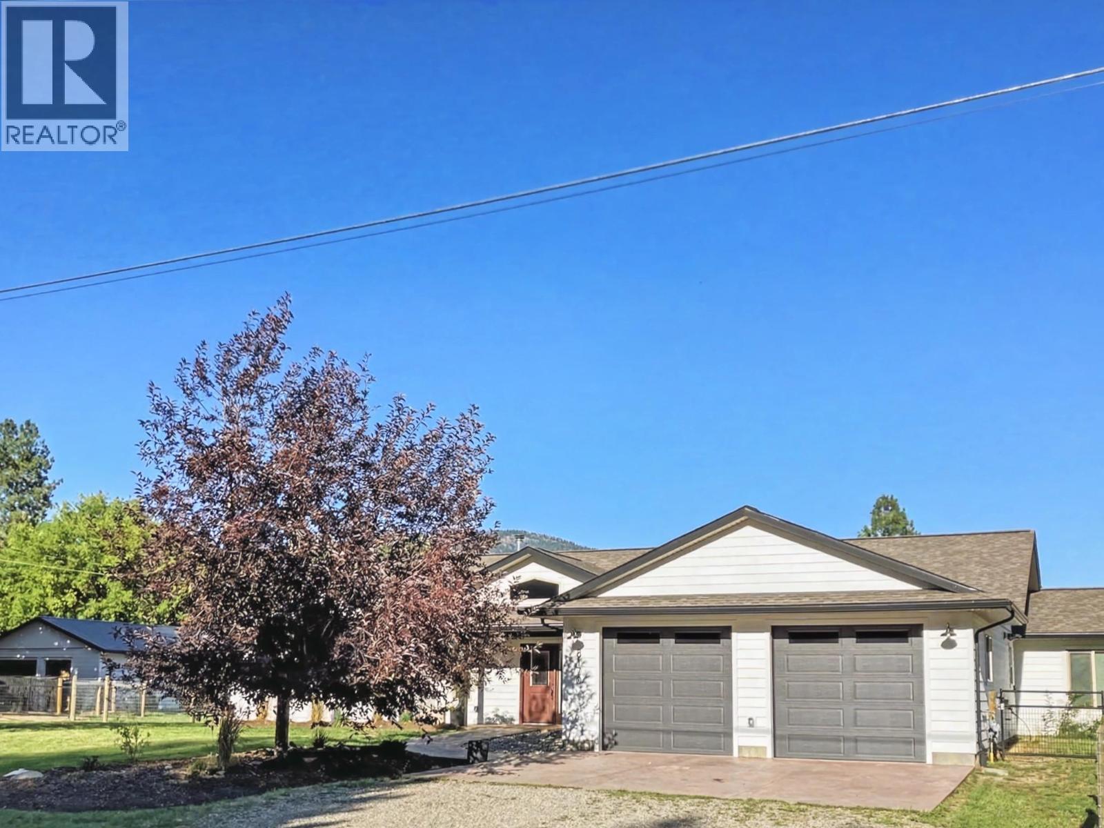 8170 Plotnikoff Road, Grand Forks, BC - Outdoor