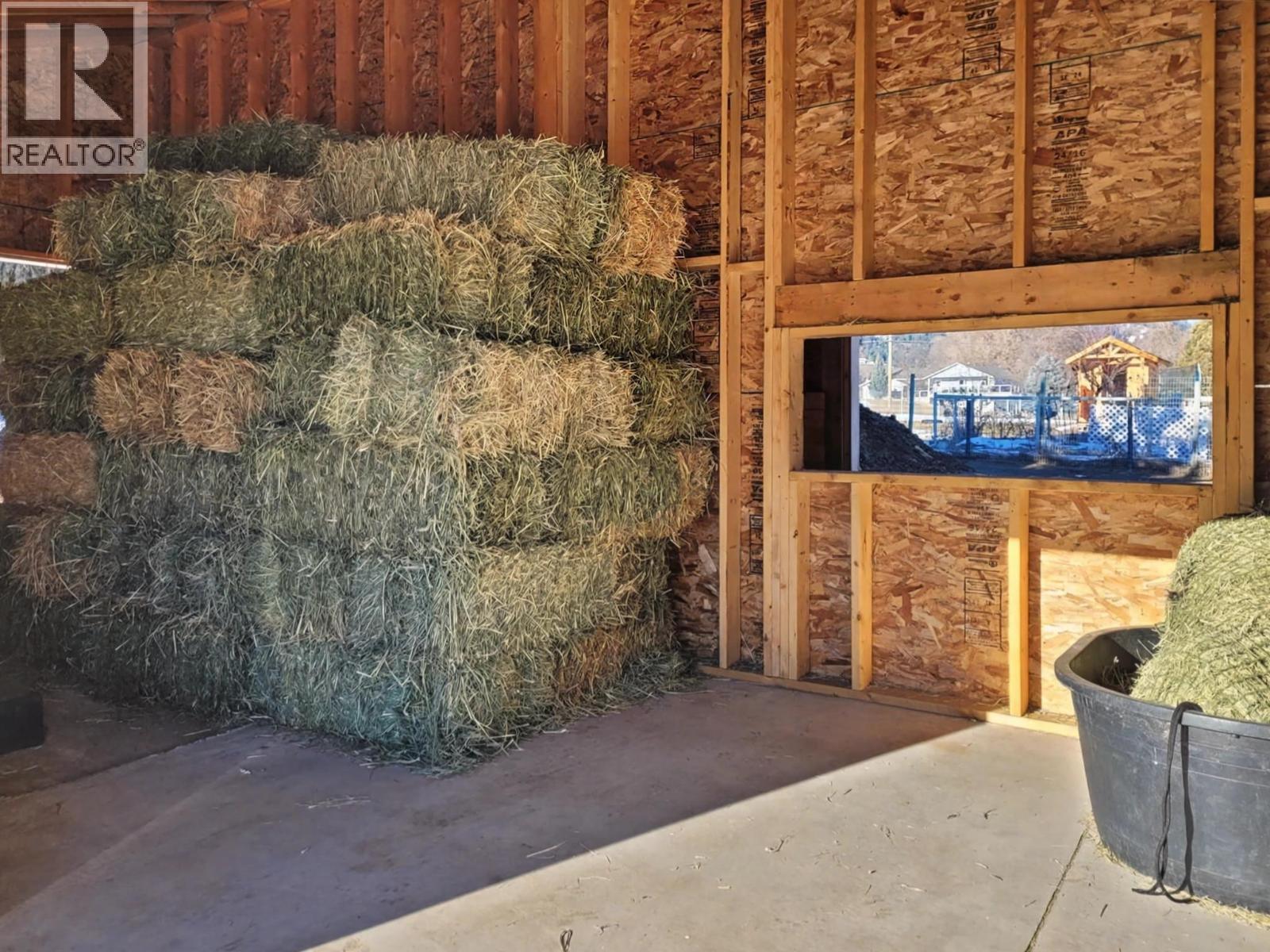 8170 Plotnikoff Road, Grand Forks, BC - Photo Showing Other Room