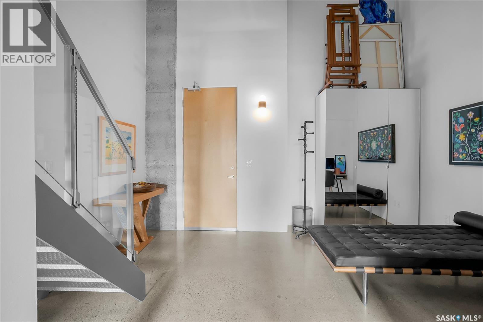 206 120 23Rd Street E, Saskatoon, SK - Indoor