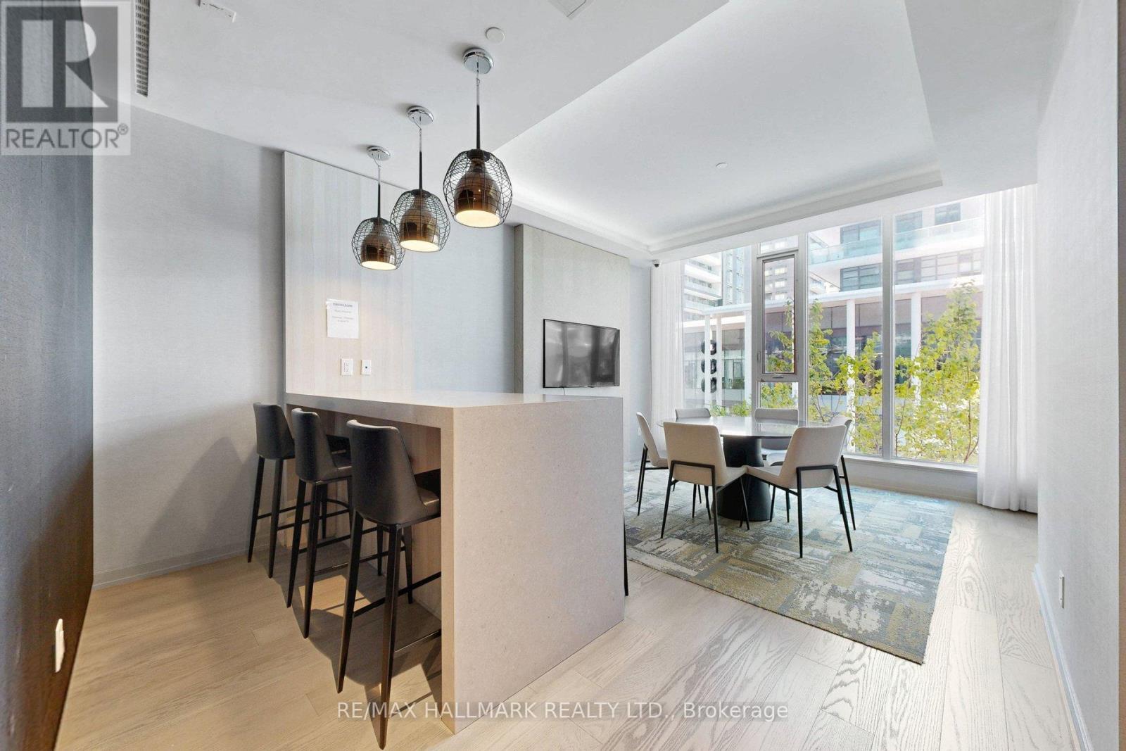 1805 - 20 Tubman Avenue, Toronto, ON - Indoor Photo Showing Dining Room