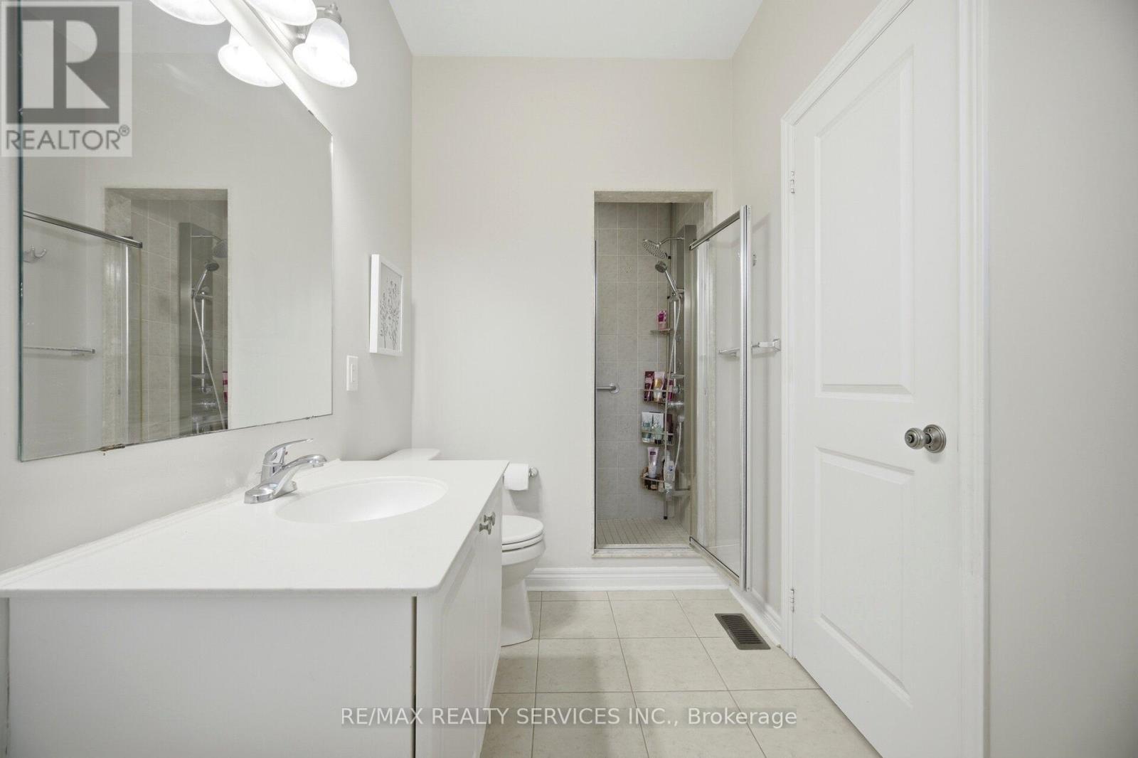 52 Atchison Drive, Caledon, ON - Indoor Photo Showing Bathroom