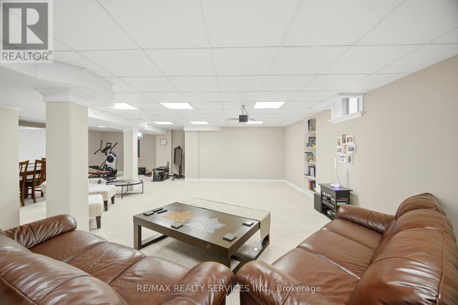 52 Atchison Drive, Caledon, ON - Indoor