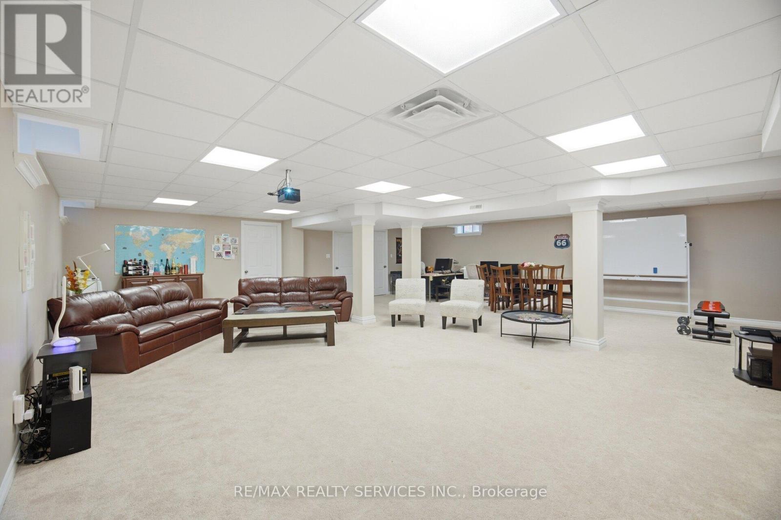 52 Atchison Drive, Caledon, ON - Indoor