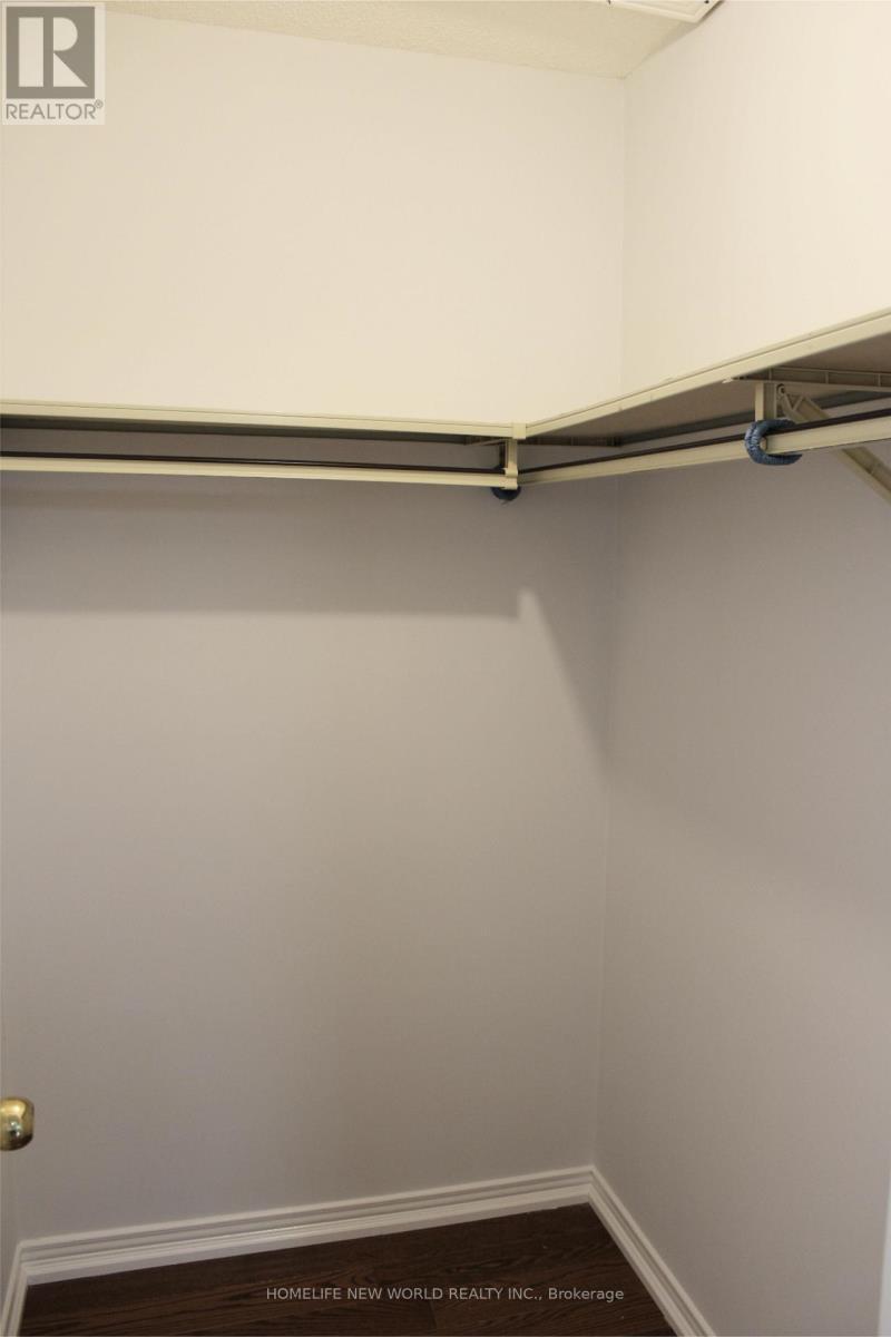 328 Port Royal Trail, Toronto, ON - Indoor With Storage