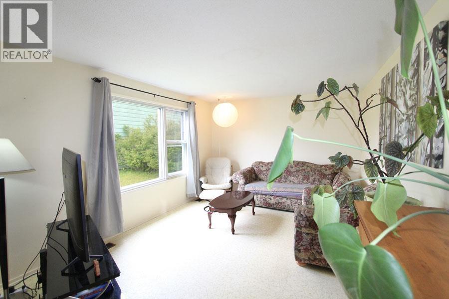 1819 Cedar Crescent, Masset, BC - Indoor Photo Showing Other Room