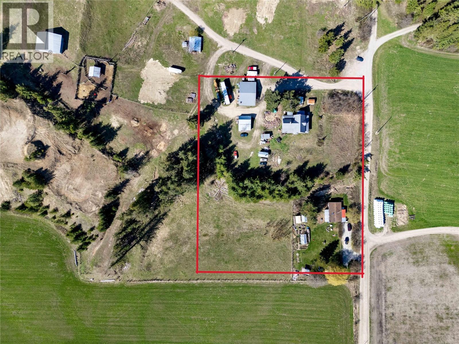 3135 Edes Road, Salmon Arm, BC - Outdoor With View