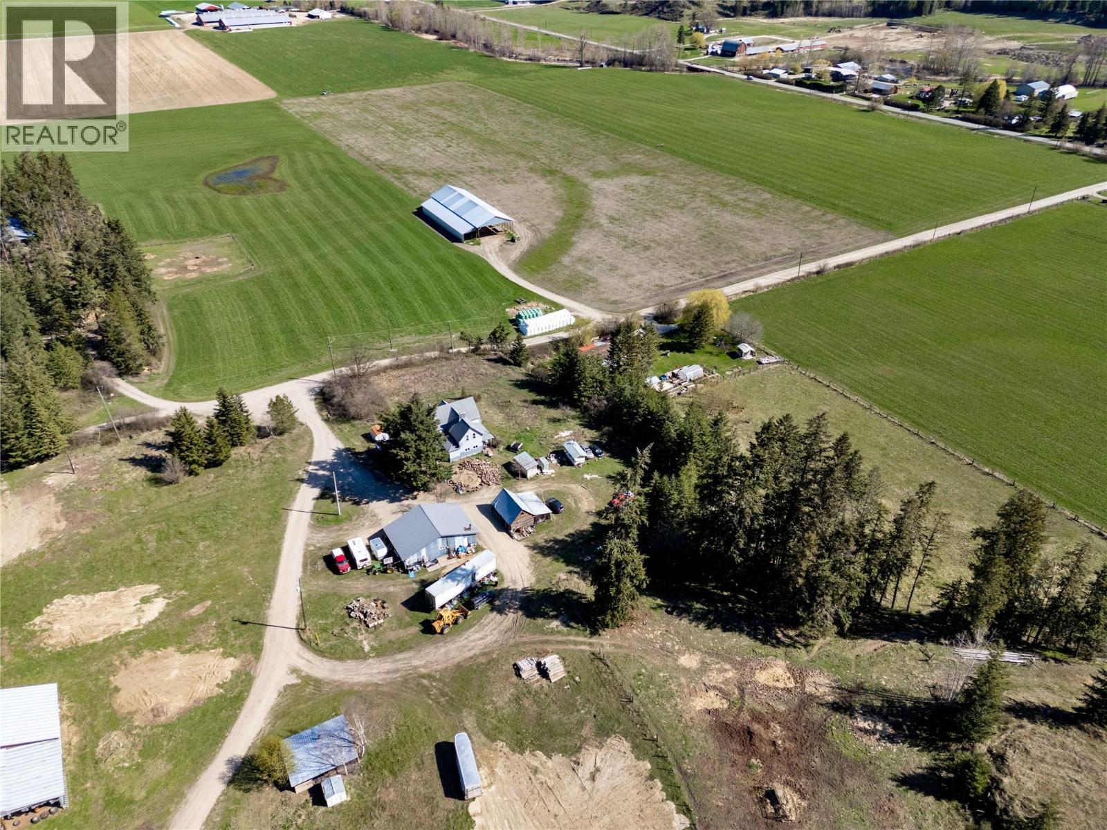 3135 Edes Road, Salmon Arm, BC - Outdoor With View