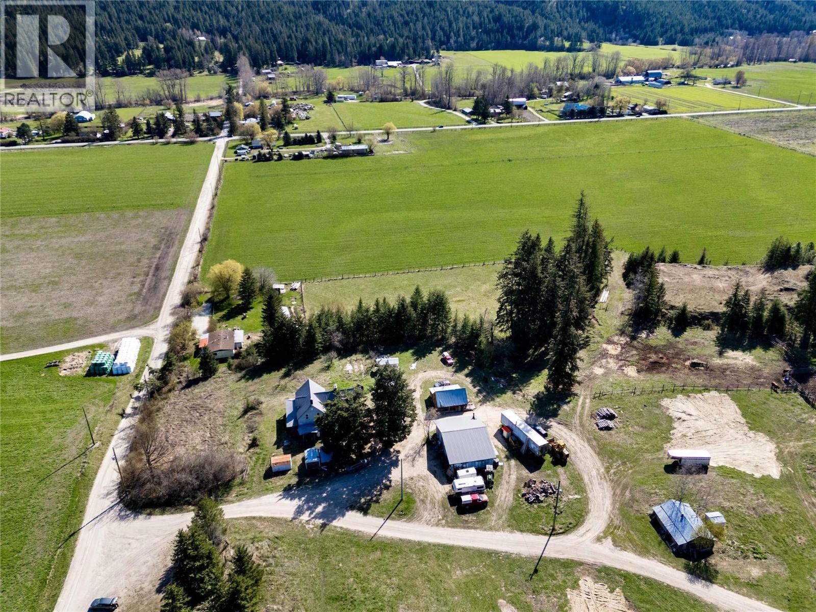3135 Edes Road, Salmon Arm, BC - Outdoor With View