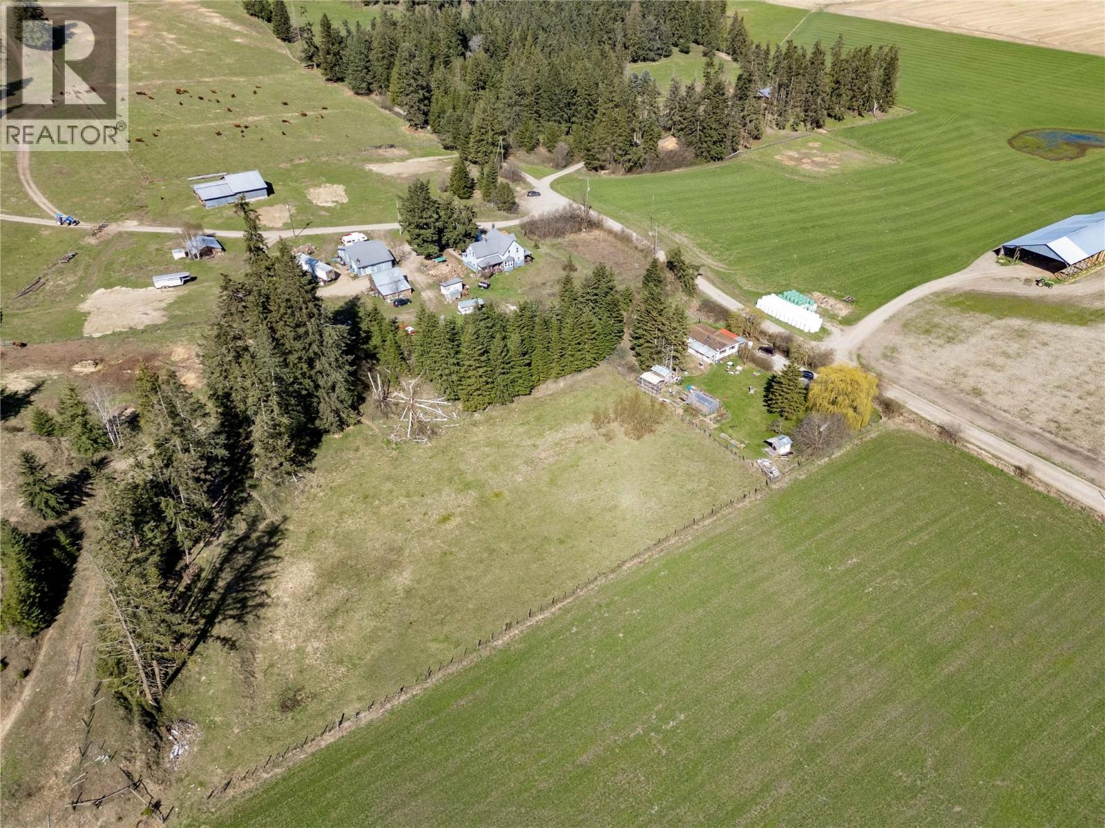 3135 Edes Road, Salmon Arm, BC - Outdoor With View