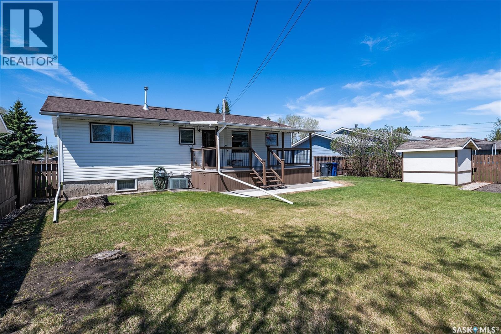 512 9Th Street E, Wynyard, SK - Outdoor