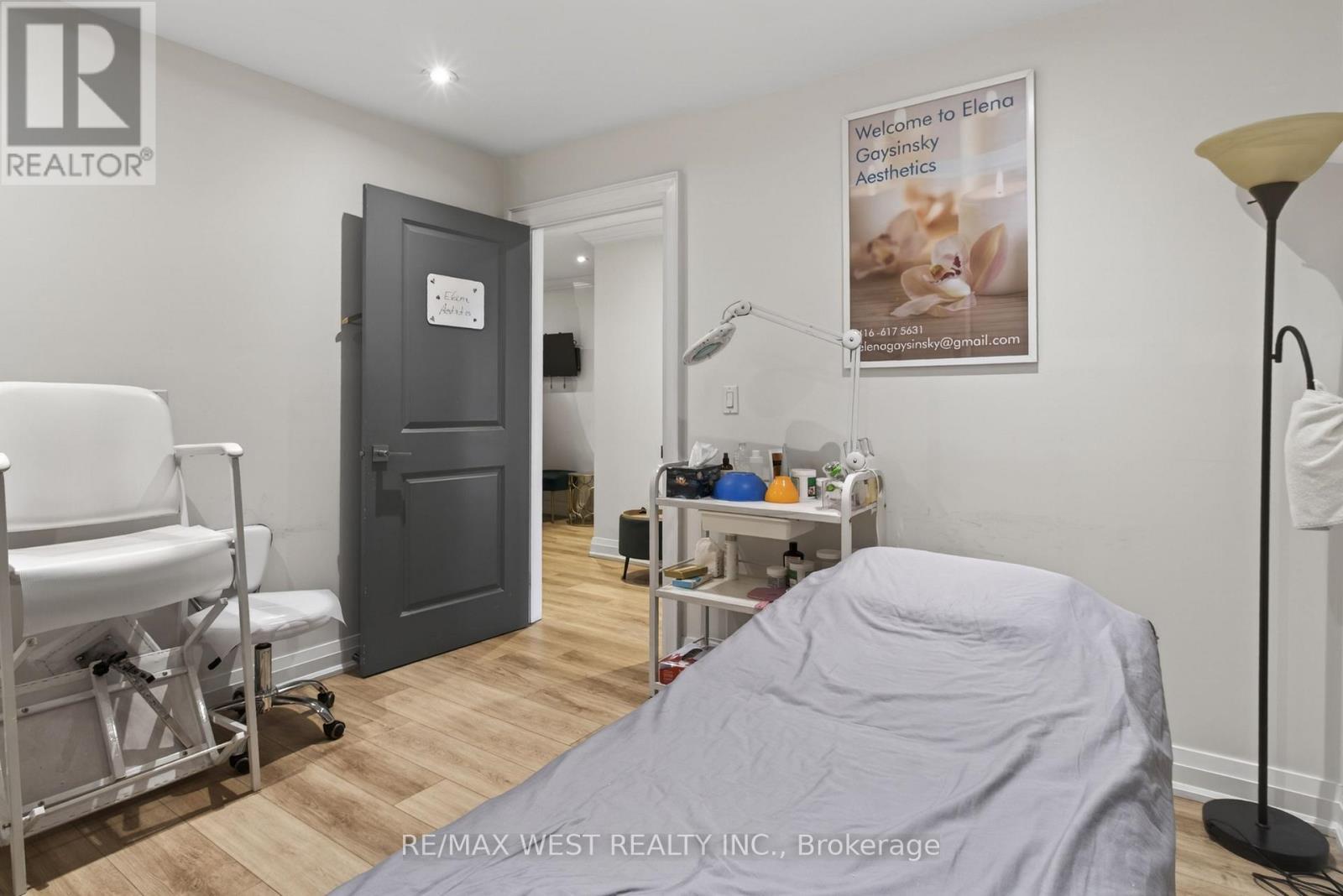 10 - 160 Cidermill Avenue, Vaughan, ON