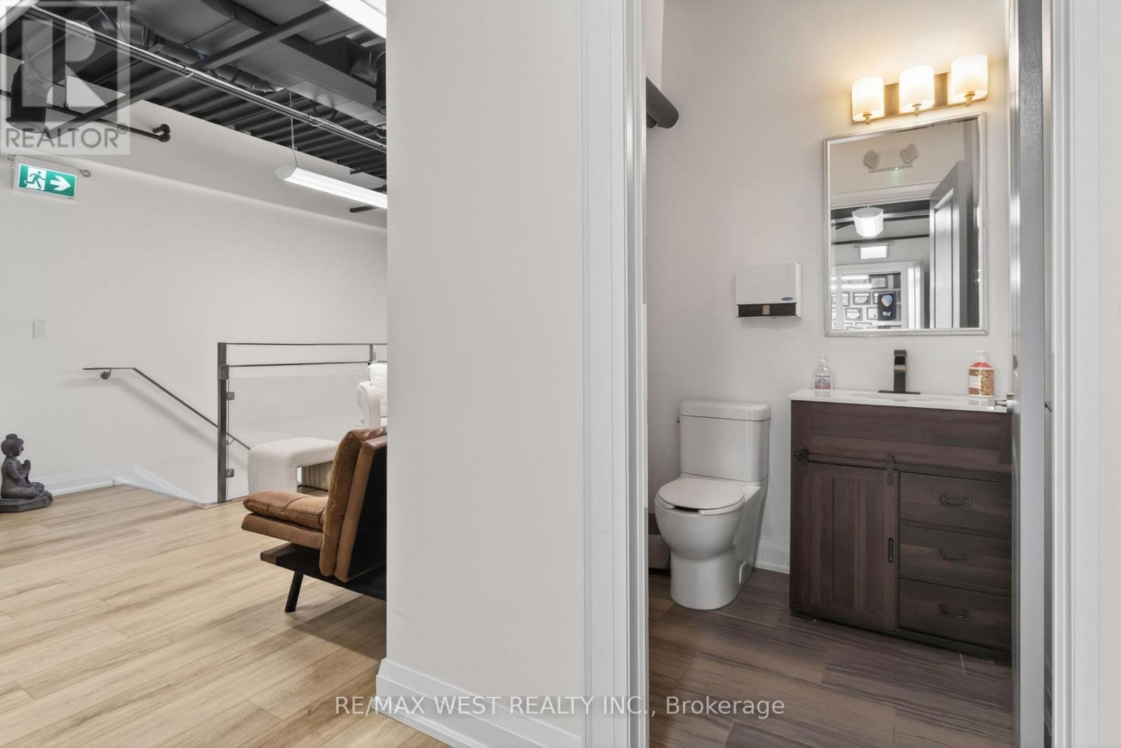 10 - 160 Cidermill Avenue, Vaughan, ON