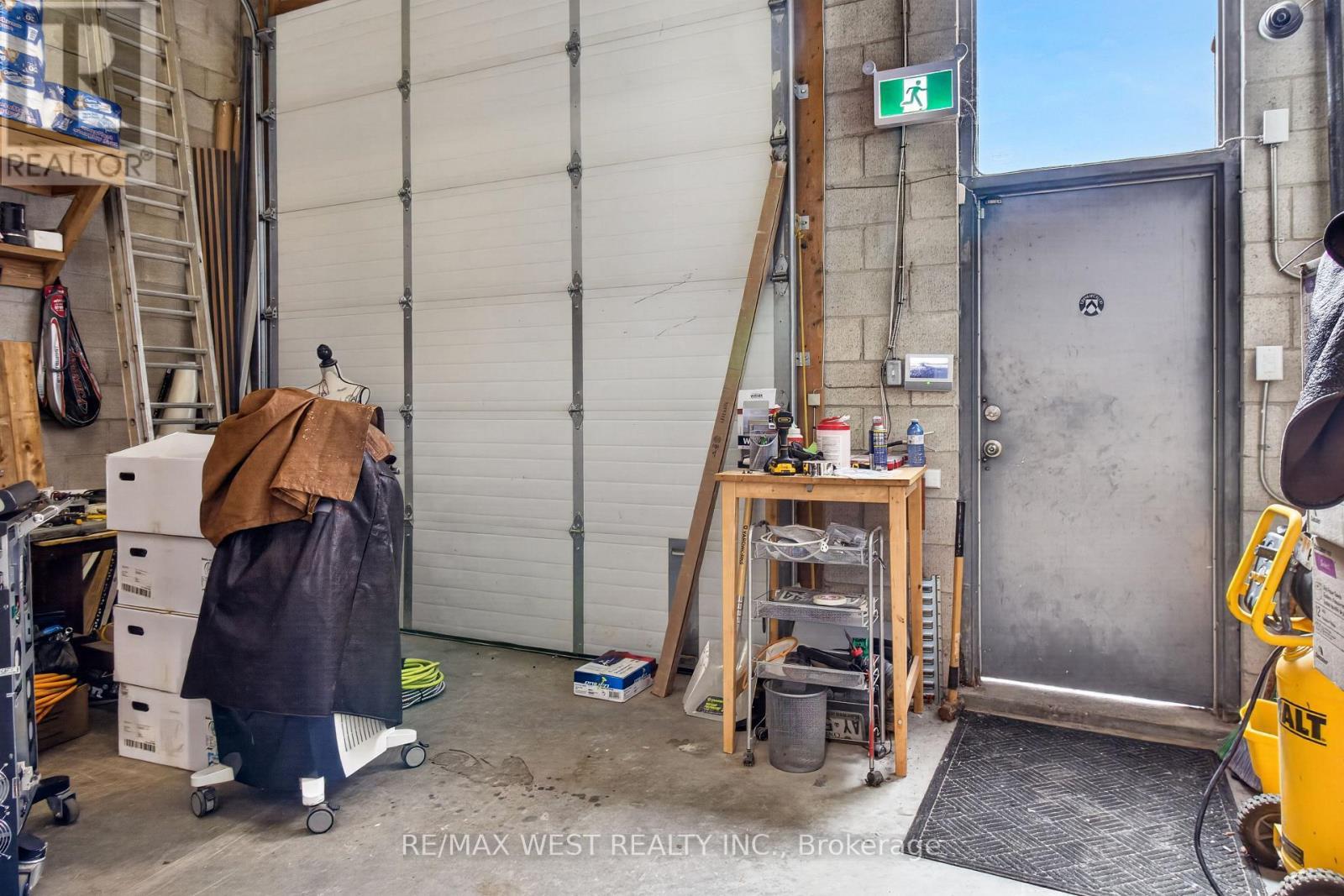 10 - 160 Cidermill Avenue, Vaughan, ON