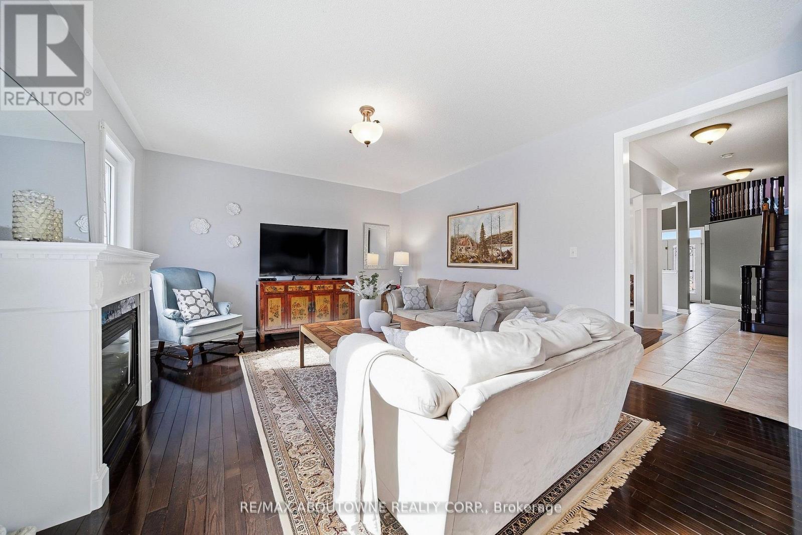 2070 Willhaven Trail, Oakville, ON - Indoor Photo Showing Living Room With Fireplace