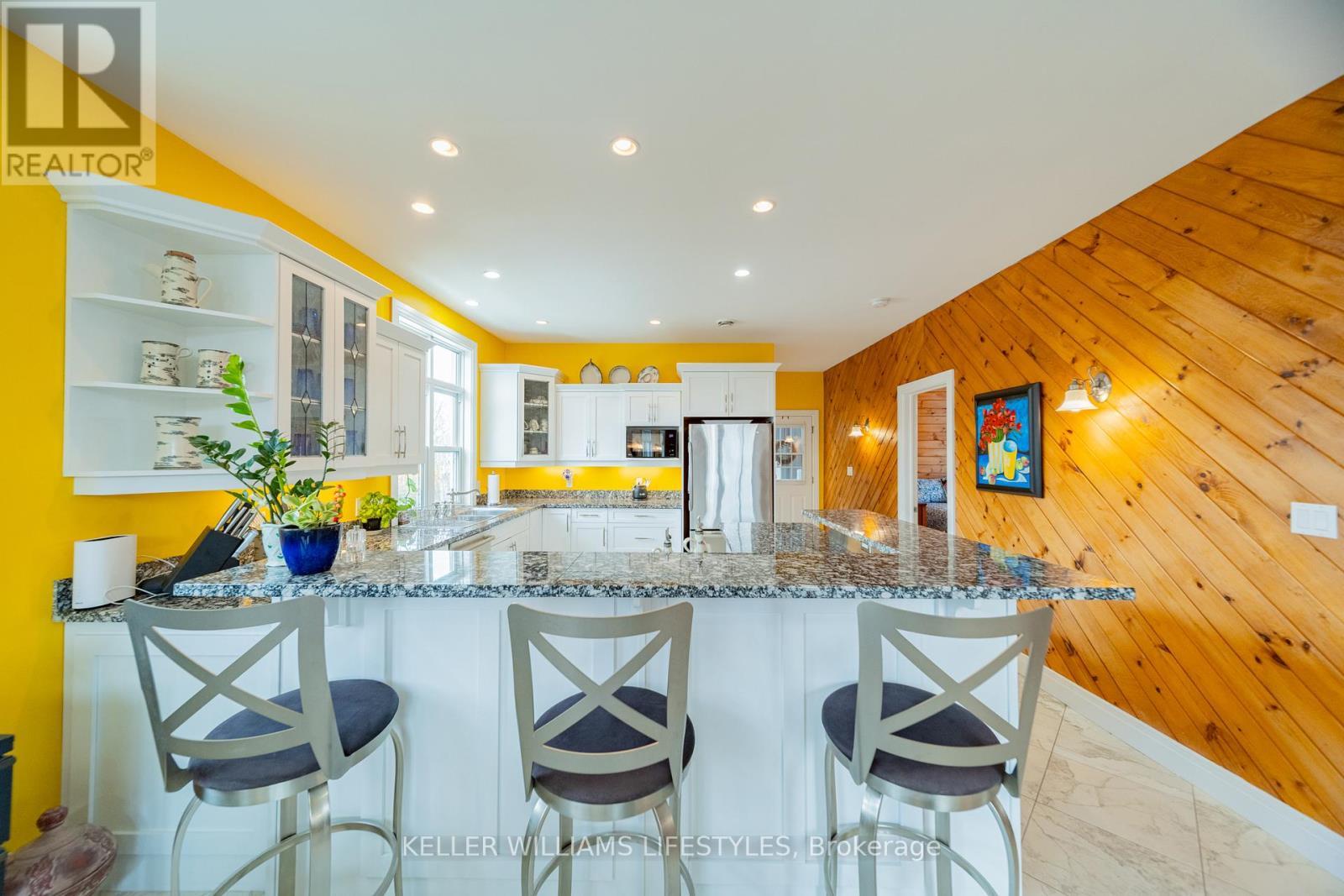 73028 Denise Court, Bluewater (Zurich), ON - Indoor