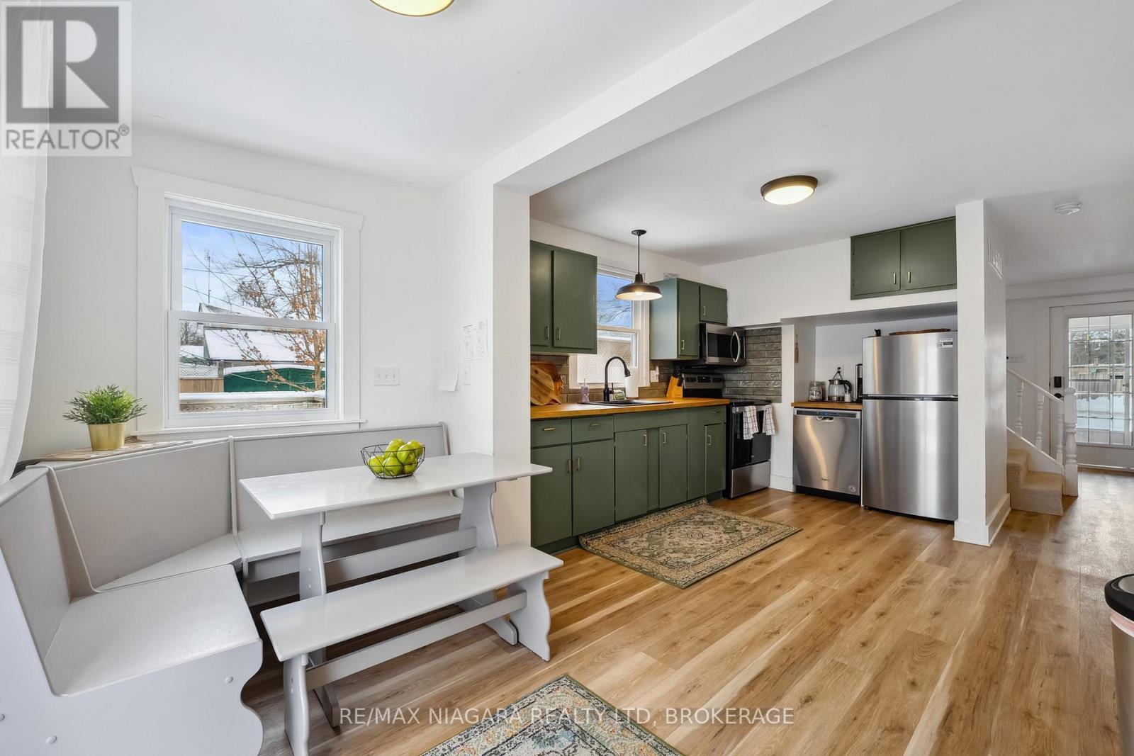 248 Lincoln Road W, Fort Erie (Crystal Beach), ON - Indoor