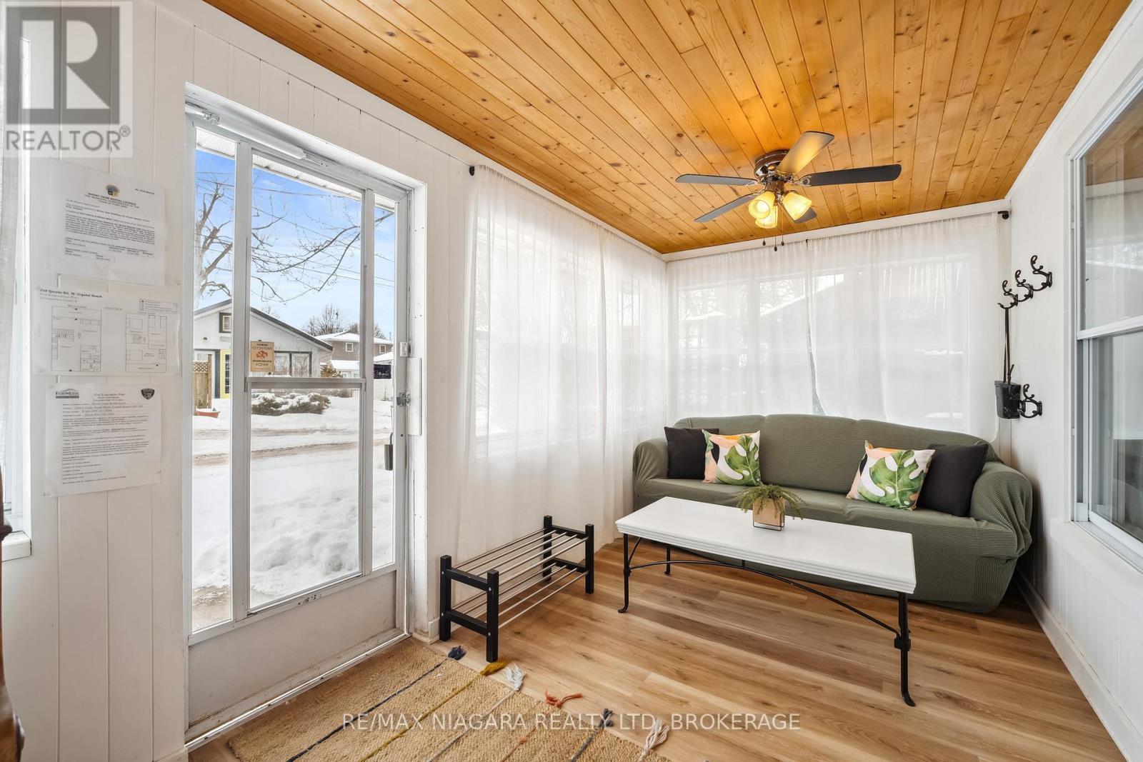 248 Lincoln Road W, Fort Erie (Crystal Beach), ON - Indoor