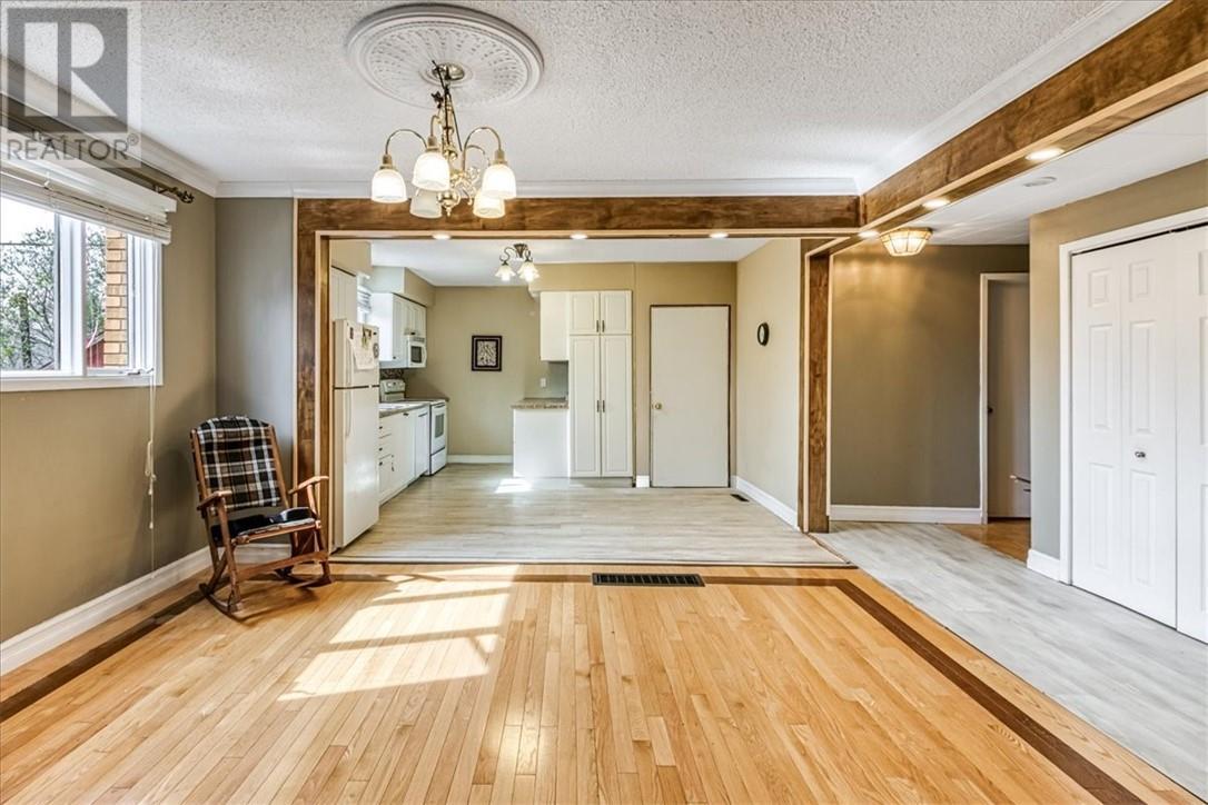60 Allan, Coniston, ON - Indoor Photo Showing Other Room