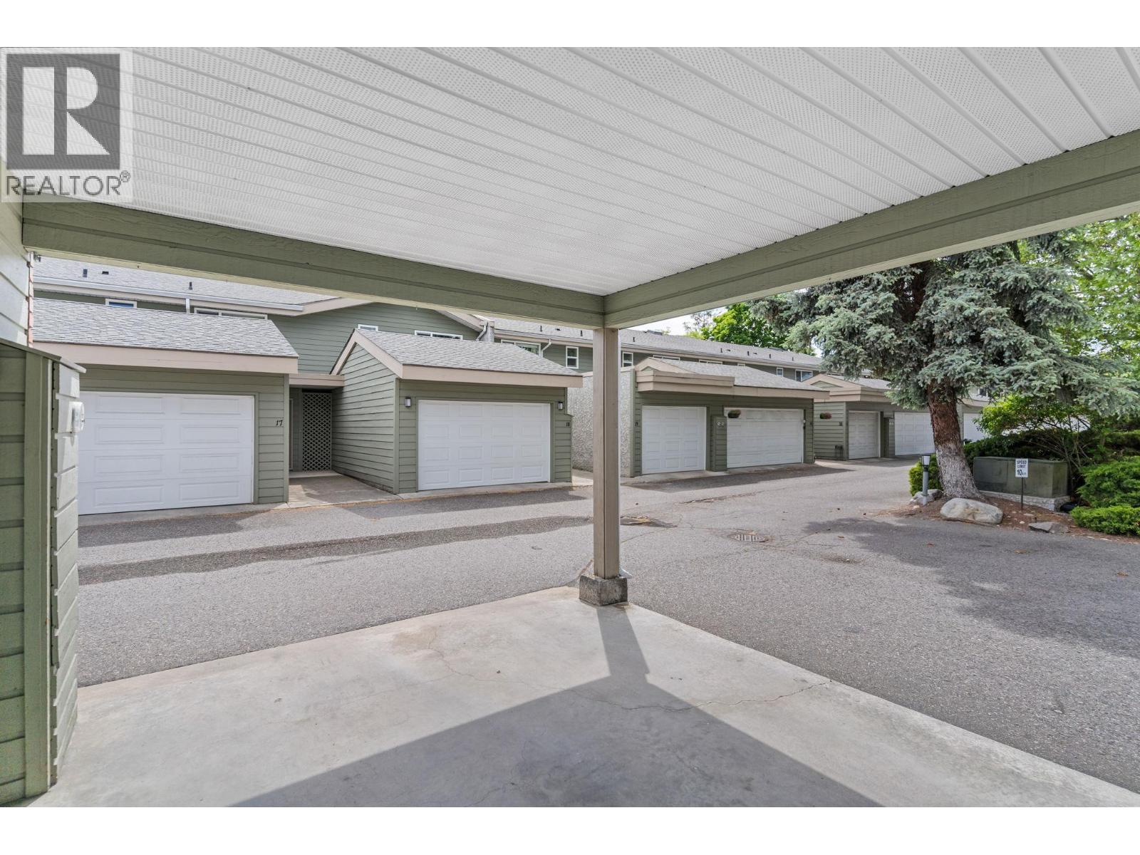 1950 Burtch Road Unit# 13, Kelowna, BC - Outdoor