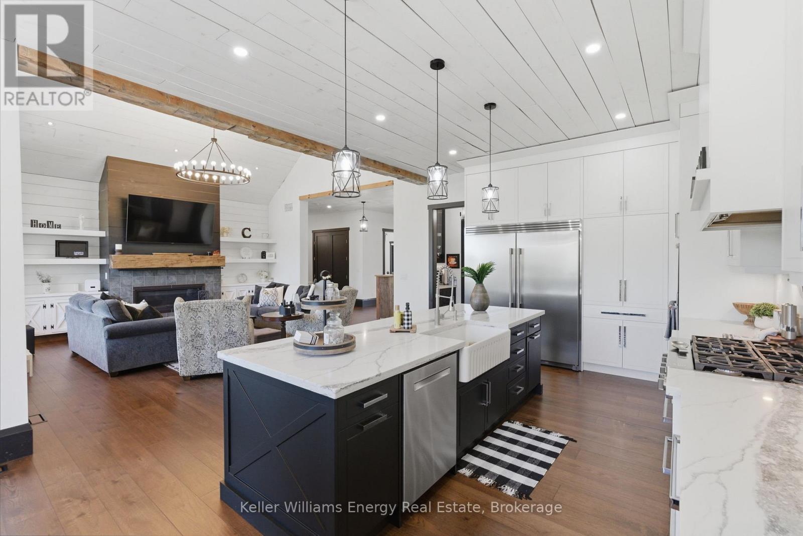 143 River Street, Scugog, ON - Indoor Photo Showing Kitchen With Upgraded Kitchen