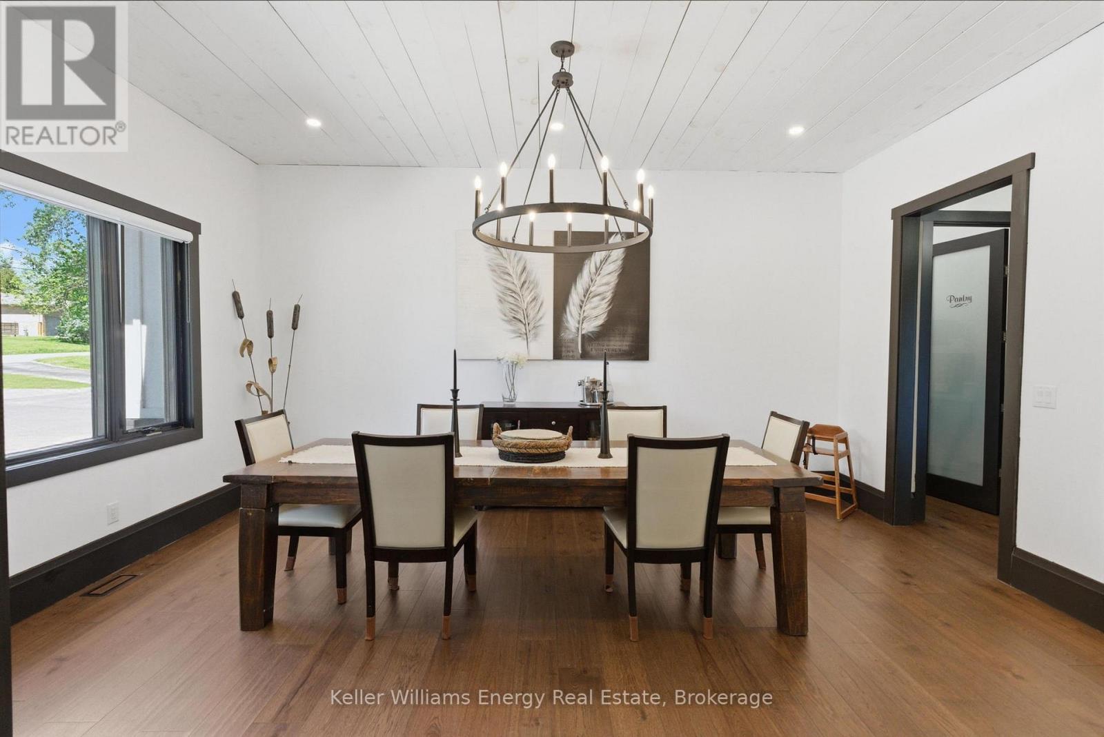143 River Street, Scugog, ON - Indoor Photo Showing Dining Room