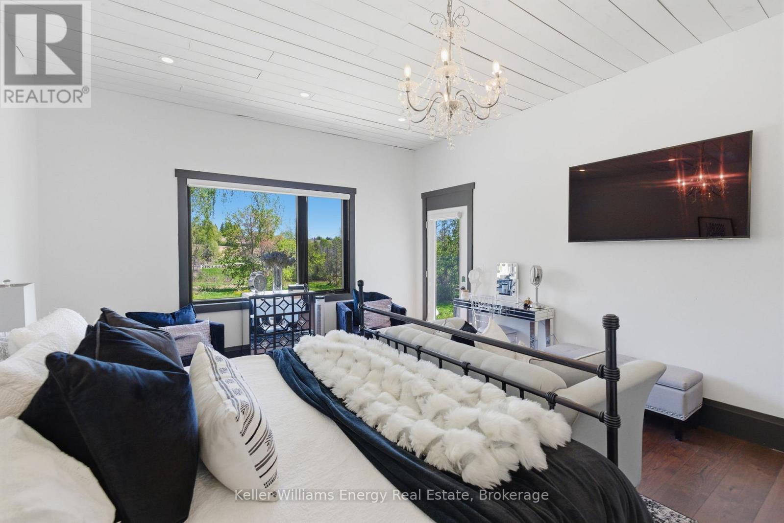 143 River Street, Scugog, ON - Indoor