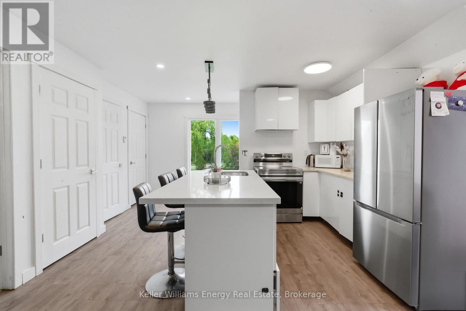 143 River Street, Scugog, ON - Indoor Photo Showing Kitchen With Double Sink