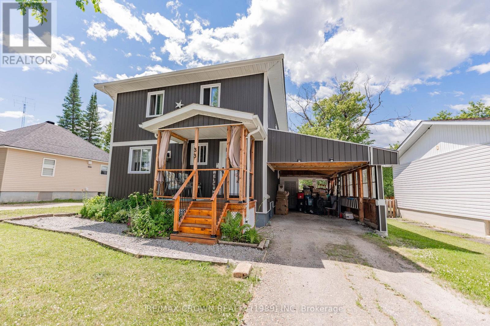 33 Dominion Avenue, Kapuskasing, ON - Outdoor