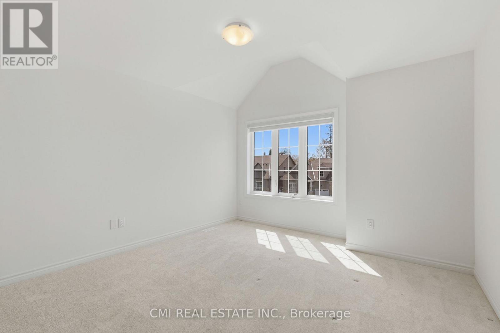 20 Hillcroft Way, Kawartha Lakes, ON - Indoor Photo Showing Other Room