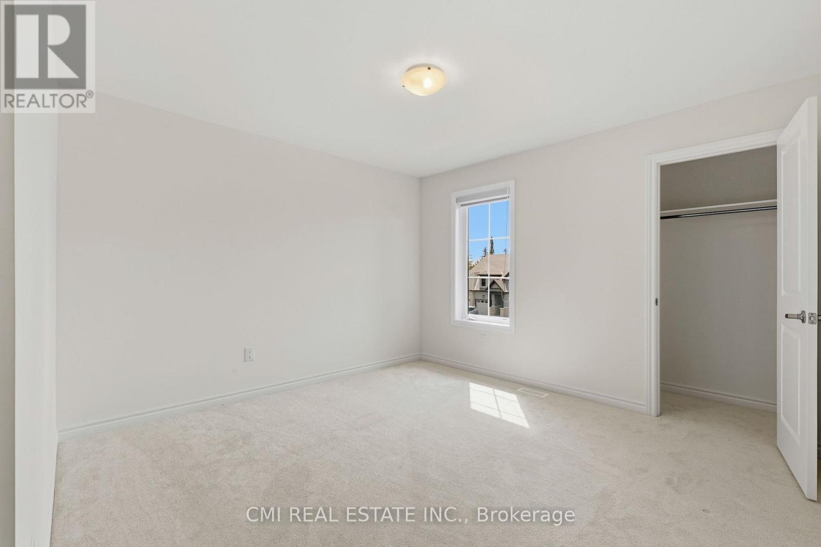 20 Hillcroft Way, Kawartha Lakes, ON - Indoor Photo Showing Other Room