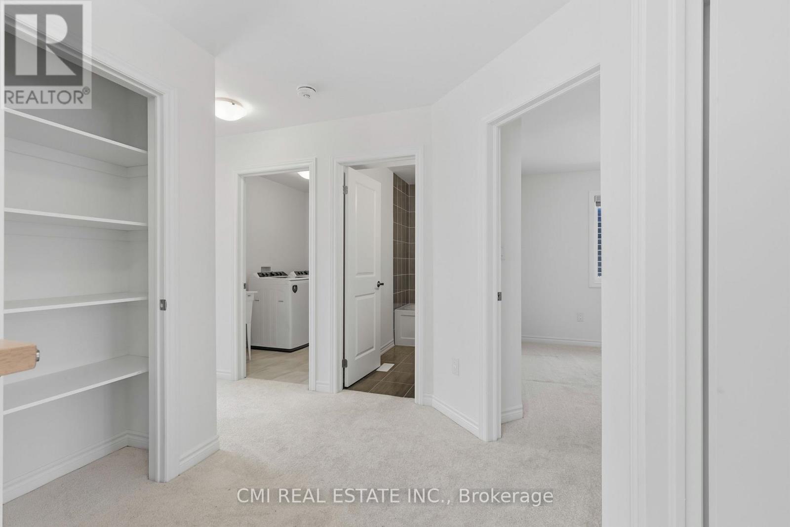 20 Hillcroft Way, Kawartha Lakes, ON - Indoor Photo Showing Other Room